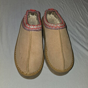xhuoqdk Women’s Suede Slip-On Lined Slippers Beige/Red Trim US 3